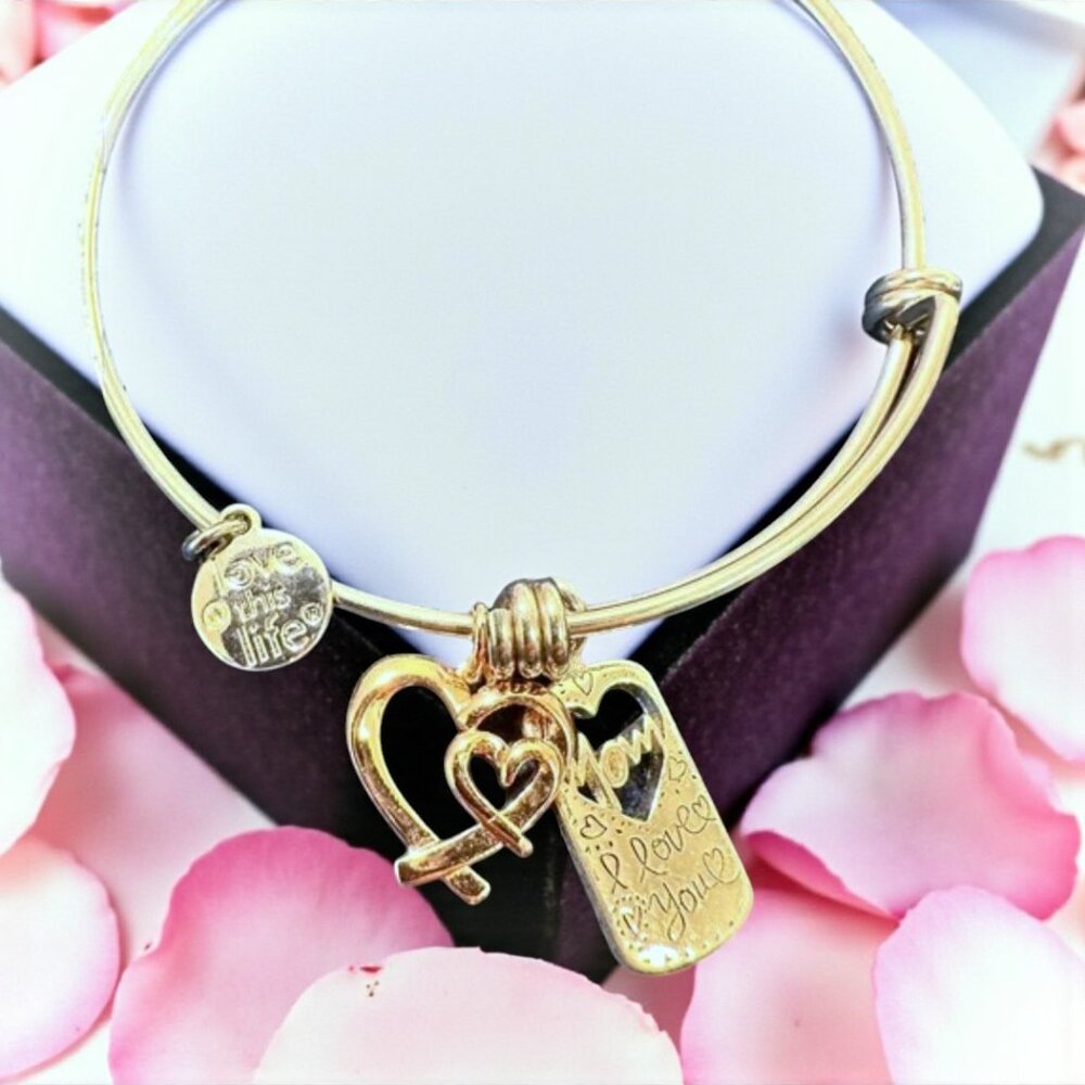 Love This Life โMomโ Silver adjustable two tone bracelet NWOT - Picture 6 of 8